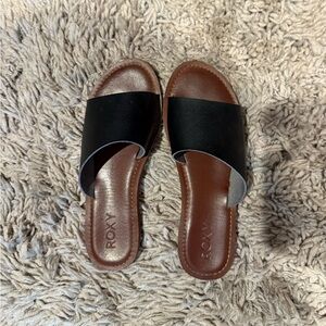 Roxy Black and Brown Women's Sandals
